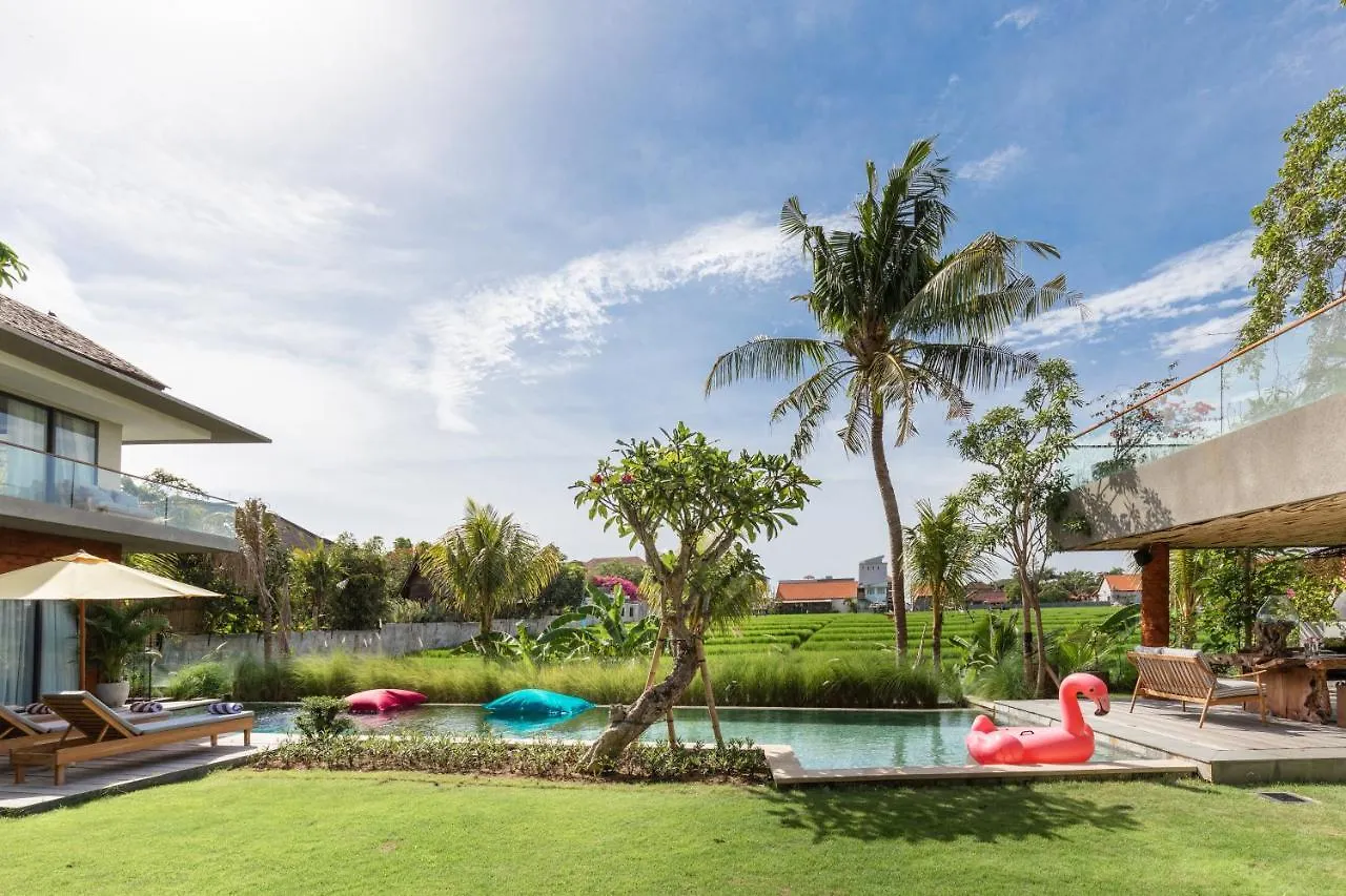 Villa Kimaya - 5-Bed Berawa Luxury Villa With Complimentary Pool Fence Canggu