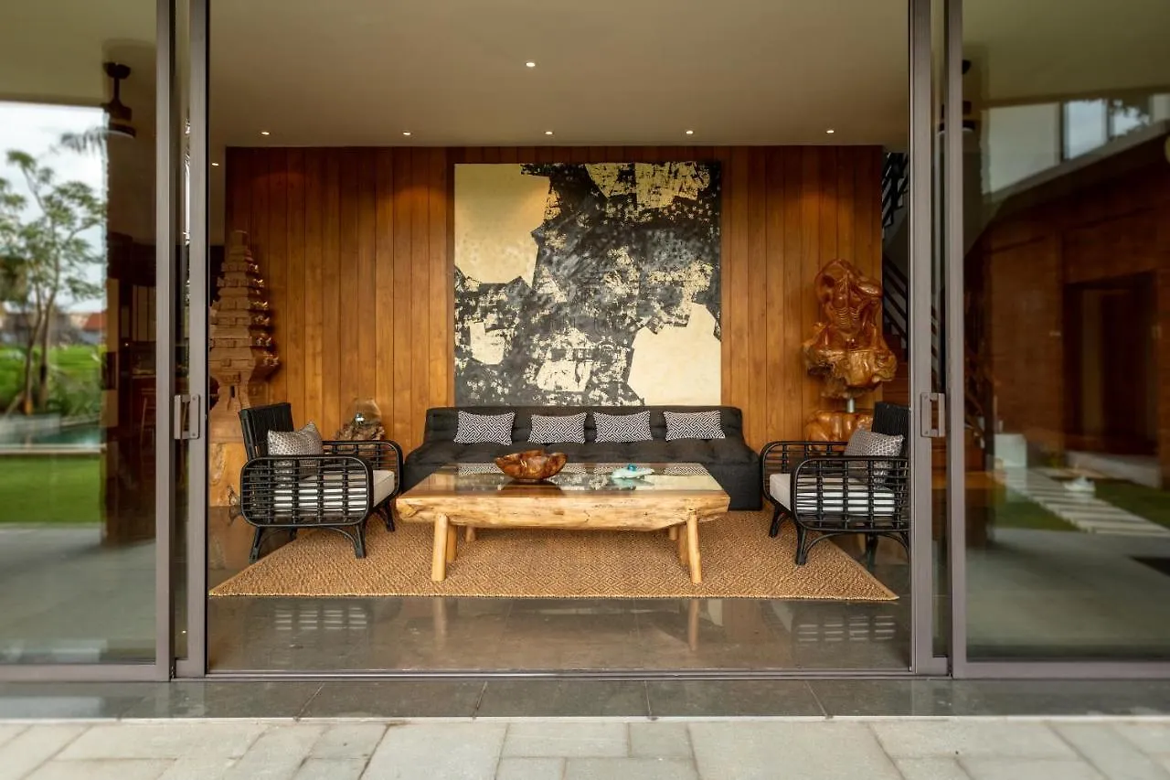 Villa Kimaya - 5-Bed Berawa Luxury Villa With Complimentary Pool Fence Canggu
