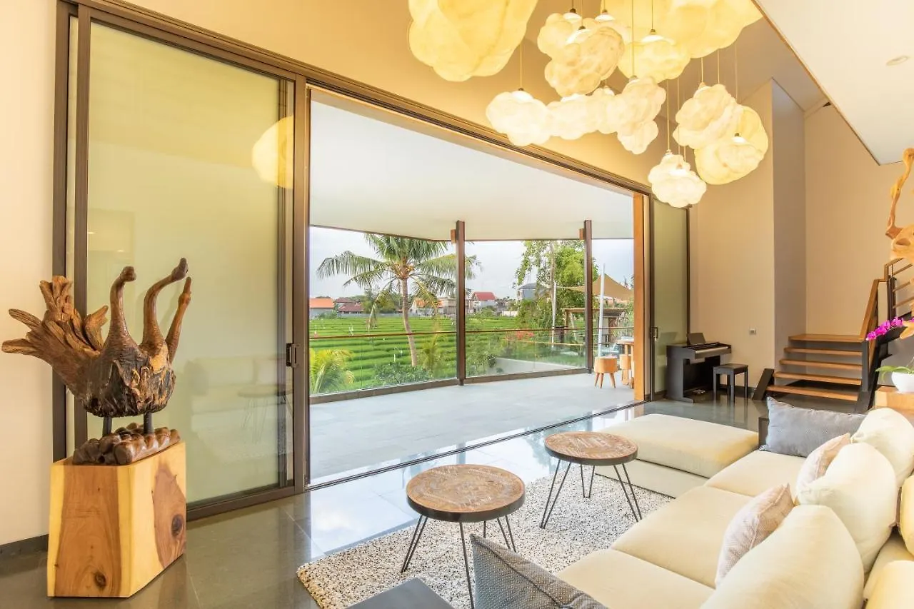 Villa Kimaya - 5-Bed Berawa Luxury Villa With Complimentary Pool Fence Canggu