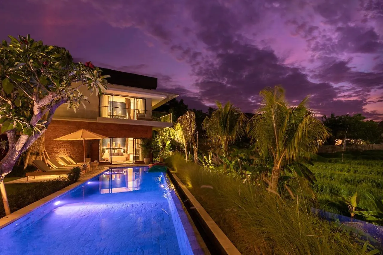Villa Kimaya - 5-Bed Berawa Luxury Villa With Complimentary Pool Fence Canggu