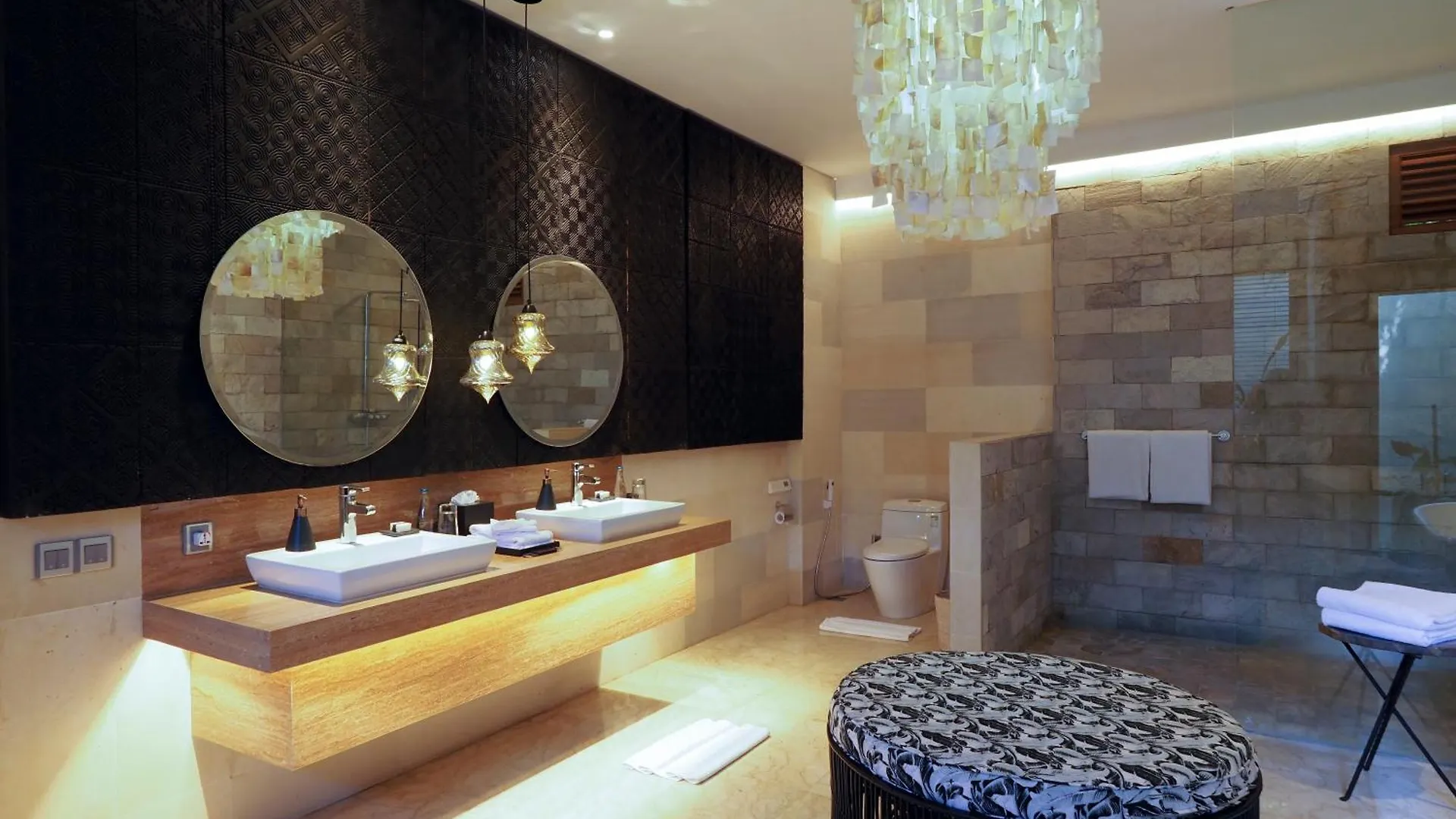 Villa Kimaya - 5-Bed Berawa Luxury Villa With Complimentary Pool Fence Canggu 0*,