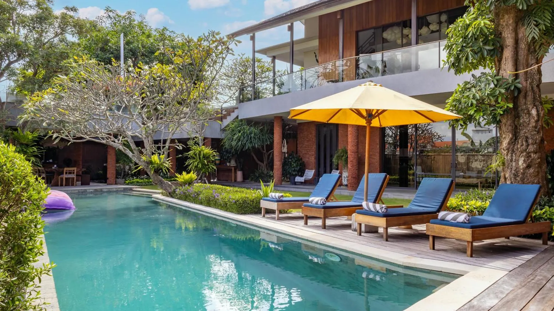 Villa Kimaya - 5-Bed Berawa Luxury Villa With Complimentary Pool Fence Canggu Indonesia